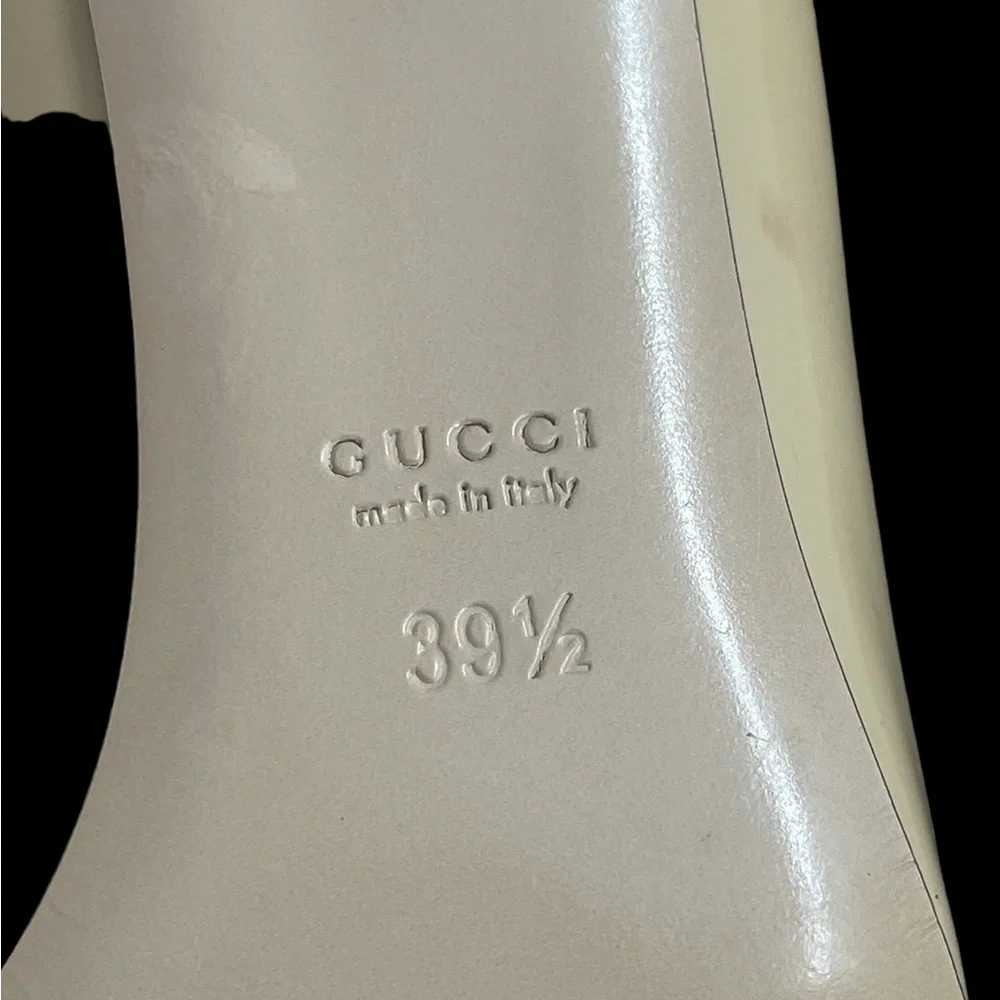 Gucci Bamboo Accent Patent Leather Pumps size  39.5 (9.5) - Picture 8 of 14